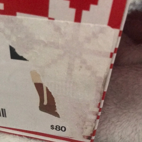 Boots - Picture 2 of 5